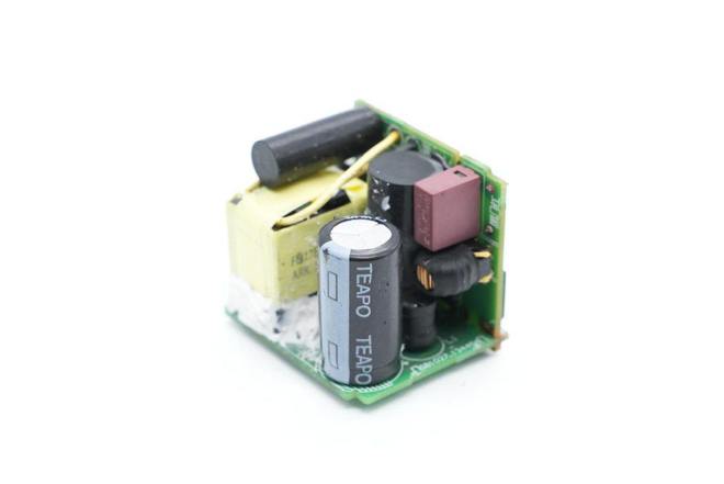拆解蘋果快充代工廠自營品牌30W氮化鎵快充 全套國產(chǎn)方案PCBA深度解析